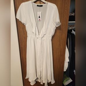Zesica White Wrap Dress L